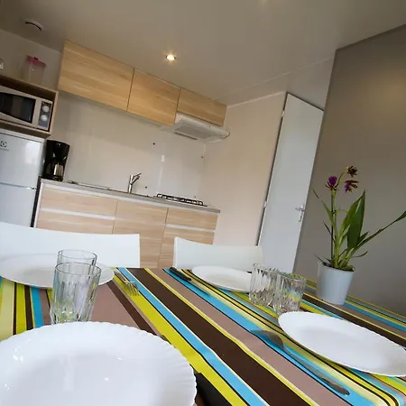 אתר קמפינג Les Garennes