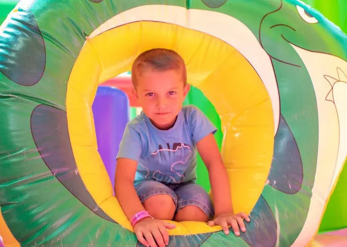 Les Garennes Camping 4*