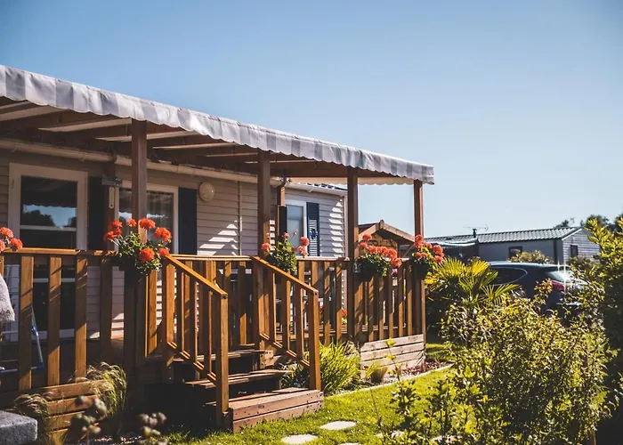 Les Garennes Camping 4*