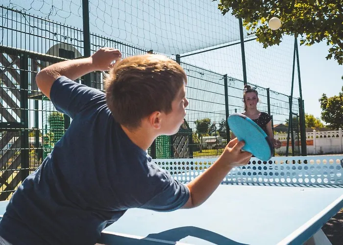 Les Garennes Camping 4*